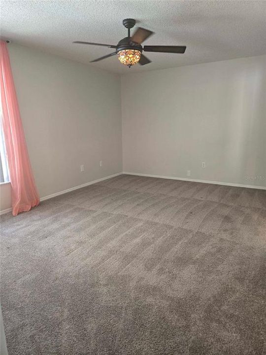 For Sale: $399,900 (3 beds, 2 baths, 1855 Square Feet)