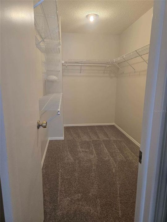 For Sale: $399,900 (3 beds, 2 baths, 1855 Square Feet)