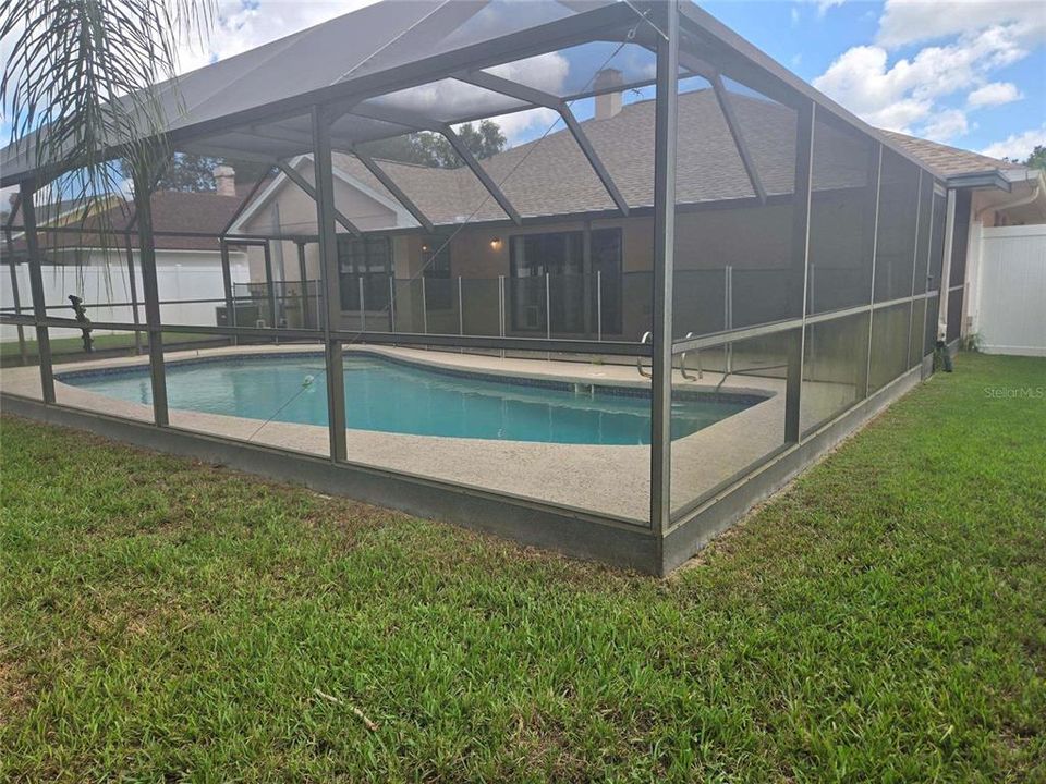 For Sale: $399,900 (3 beds, 2 baths, 1855 Square Feet)