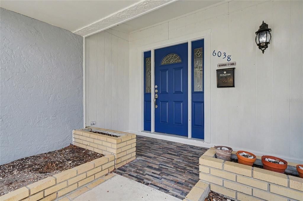 En Venta: $335,000 (3 camas, 2 baños, 1579 Pies cuadrados)