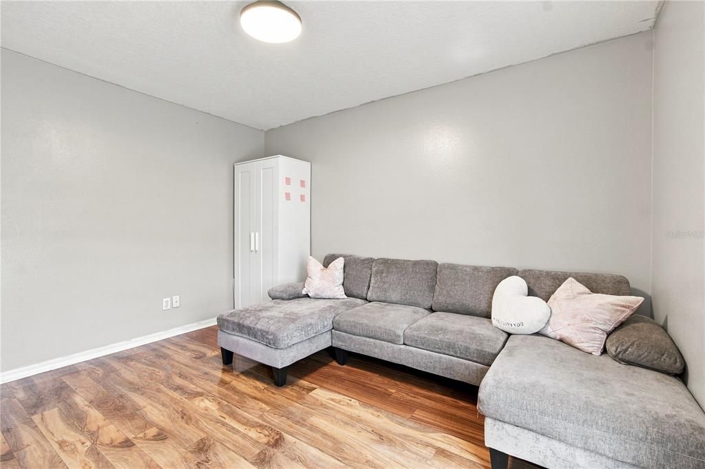 For Sale: $465,000 (4 beds, 2 baths, 2278 Square Feet)