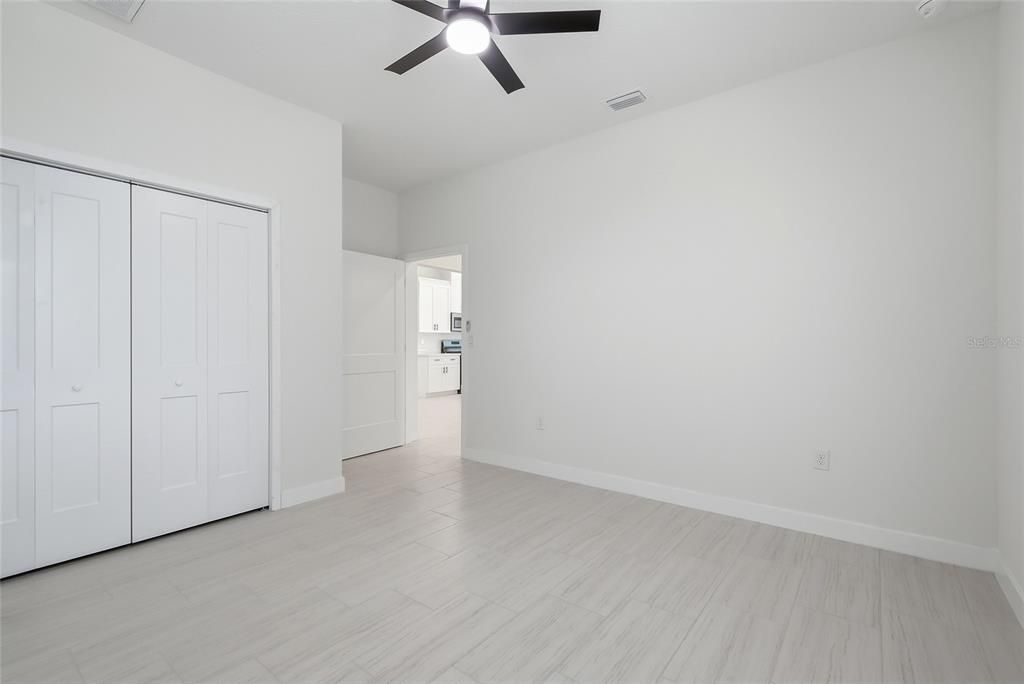 For Sale: $415,900 (3 beds, 2 baths, 1634 Square Feet)