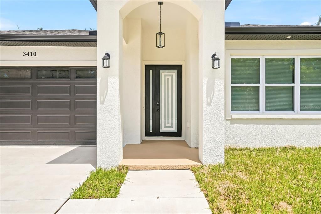 For Sale: $415,900 (3 beds, 2 baths, 1634 Square Feet)