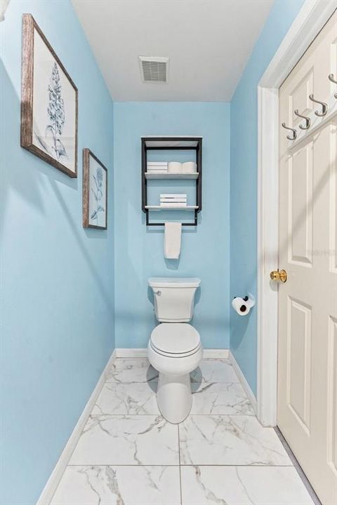 For Sale: $699,900 (4 beds, 2 baths, 2452 Square Feet)