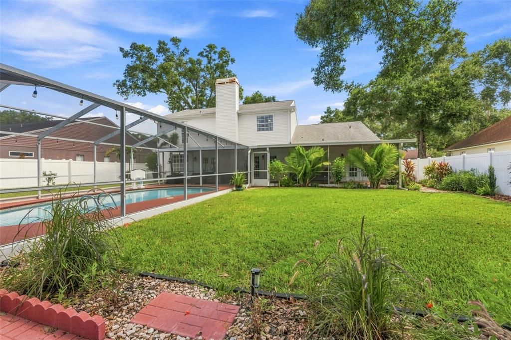 For Sale: $699,900 (4 beds, 2 baths, 2452 Square Feet)