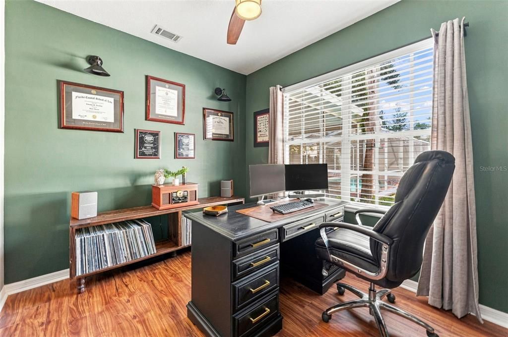 For Sale: $699,900 (4 beds, 2 baths, 2452 Square Feet)