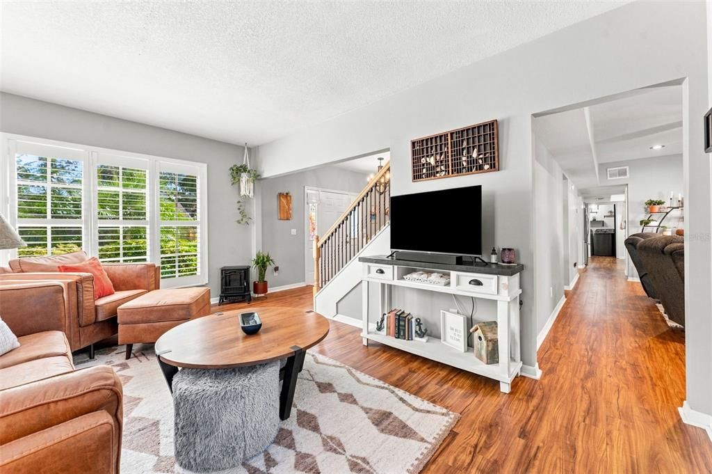 For Sale: $699,900 (4 beds, 2 baths, 2452 Square Feet)
