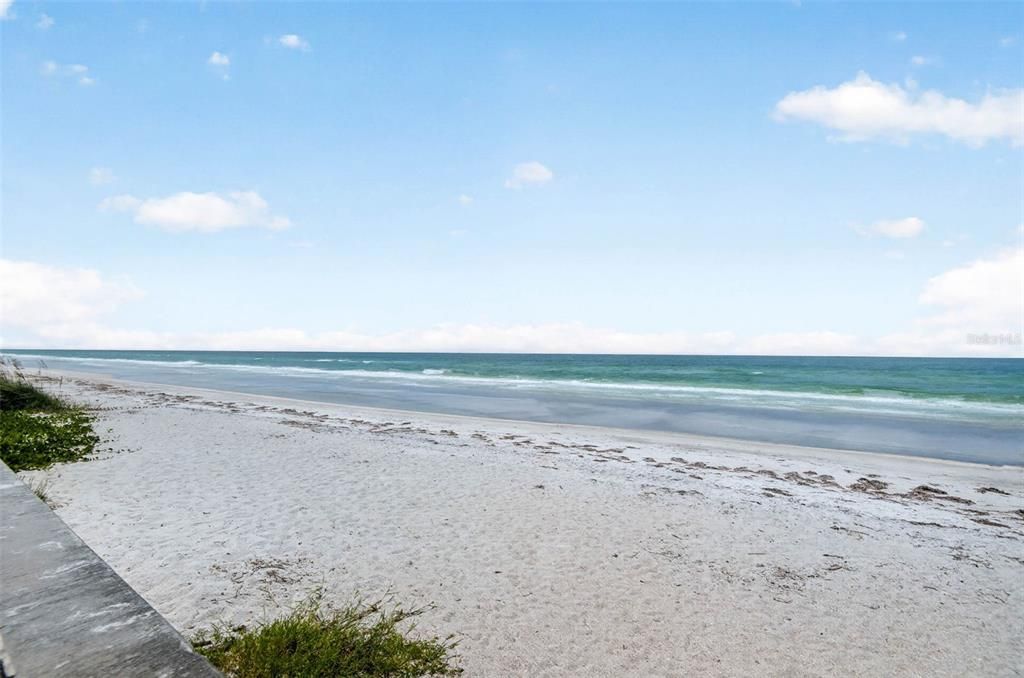 For Sale: $695,000 (2 beds, 2 baths, 1360 Square Feet)