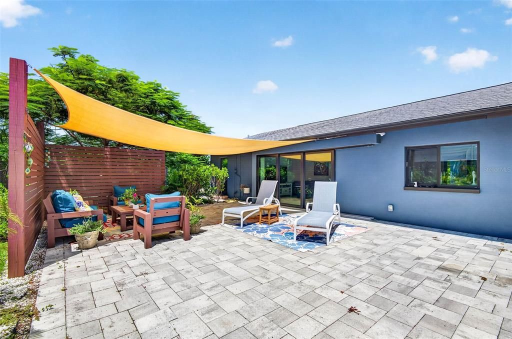 For Sale: $695,000 (2 beds, 2 baths, 1360 Square Feet)
