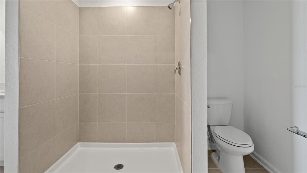 For Sale: $343,400 (4 beds, 3 baths, 2174 Square Feet)