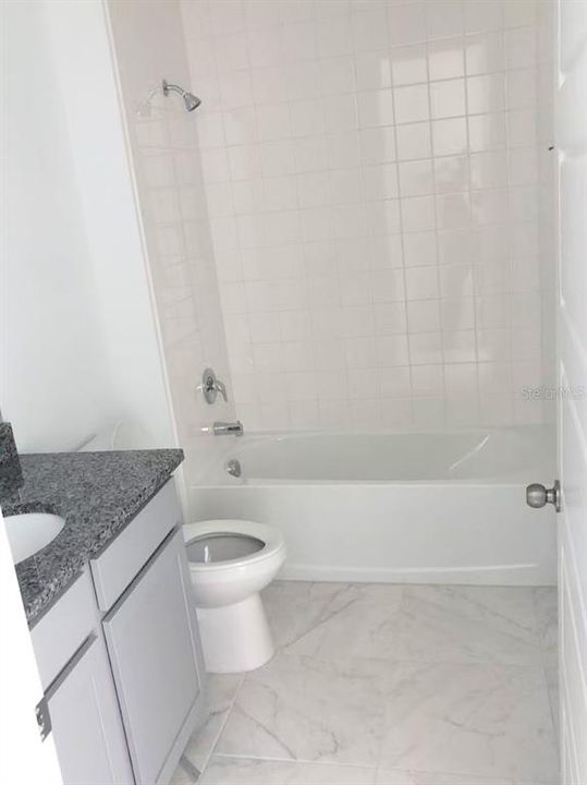 En Renta: $3,400 (4 camas, 3 baños, 3044 Pies cuadrados)