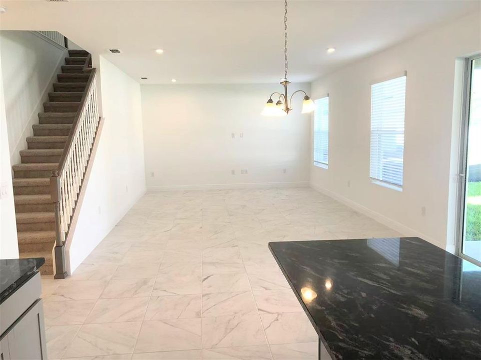 En Renta: $3,400 (4 camas, 3 baños, 3044 Pies cuadrados)