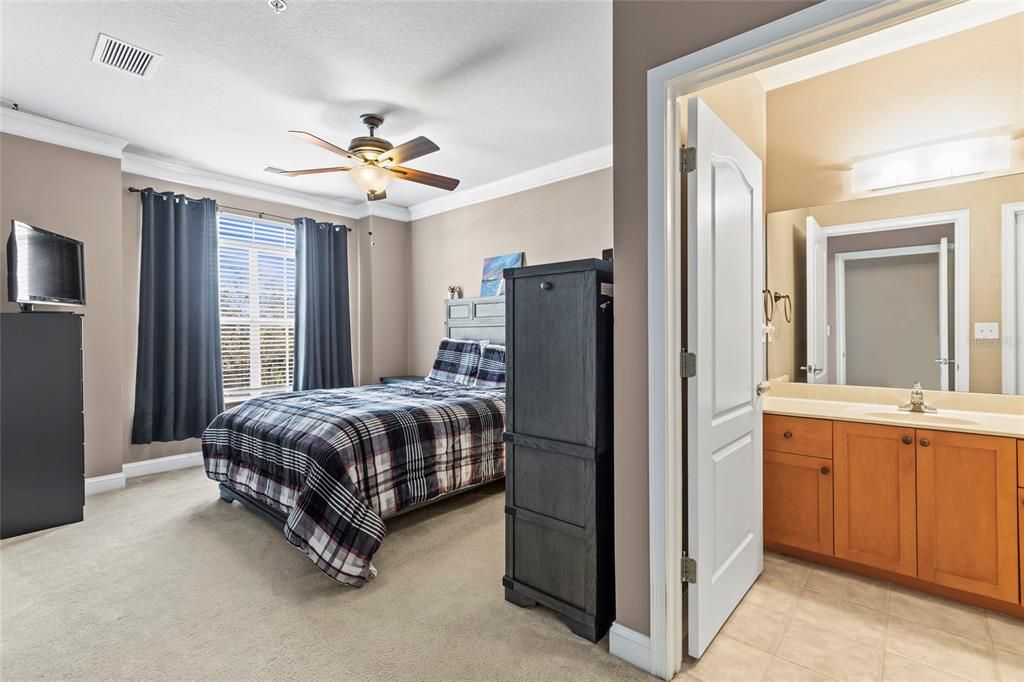 For Sale: $430,000 (4 beds, 3 baths, 2968 Square Feet)