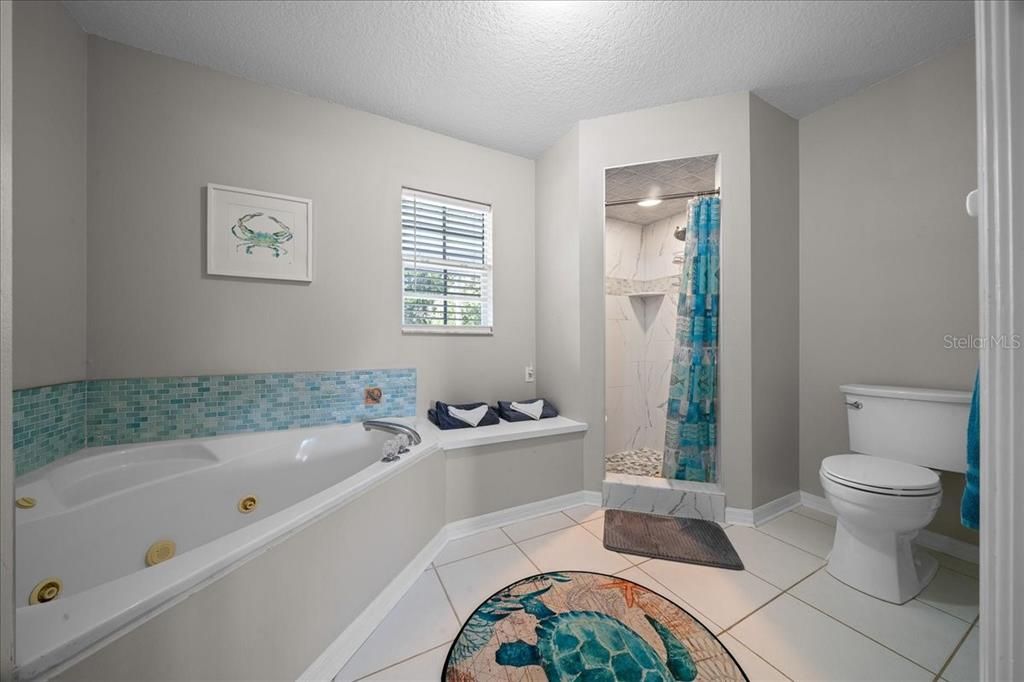 En Venta: $749,000 (2 camas, 2 baños, 1214 Pies cuadrados)