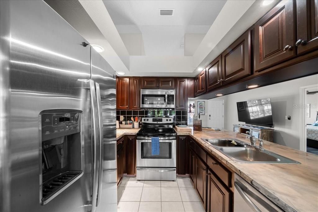 En Venta: $749,000 (2 camas, 2 baños, 1214 Pies cuadrados)