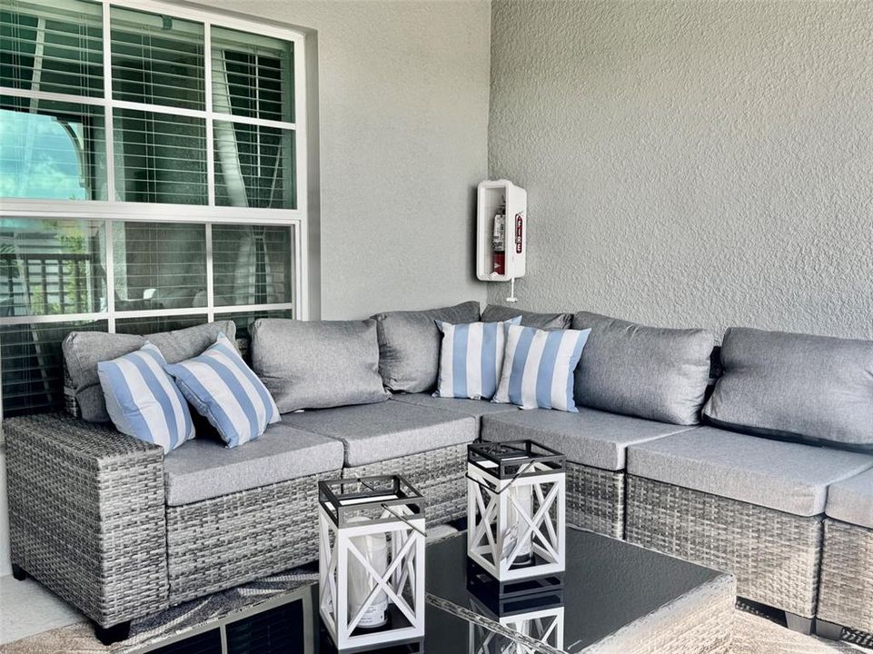 For Rent: $4,000 (2 beds, 2 baths, 1366 Square Feet)