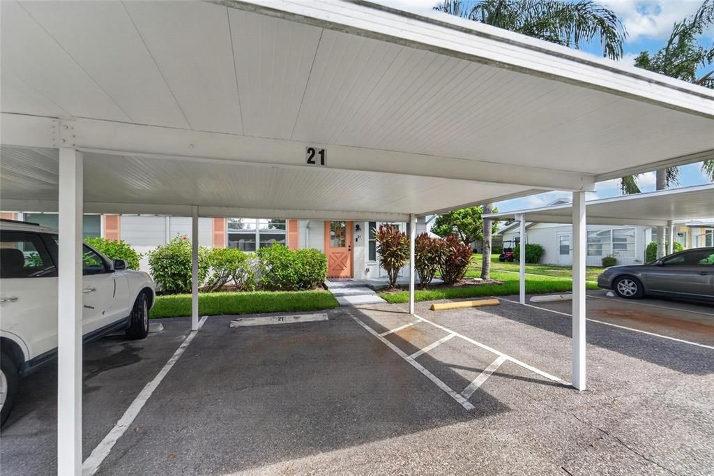 For Sale: $119,900 (1 beds, 1 baths, 992 Square Feet)