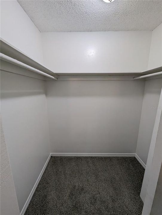 For Sale: $299,900 (3 beds, 2 baths, 1344 Square Feet)
