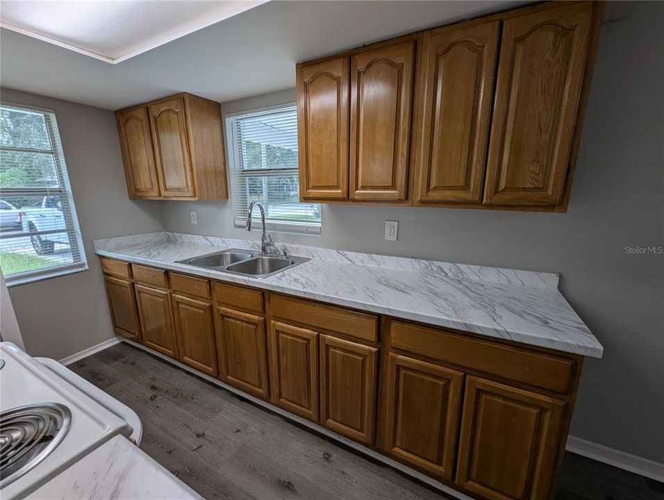 For Sale: $299,900 (3 beds, 2 baths, 1344 Square Feet)