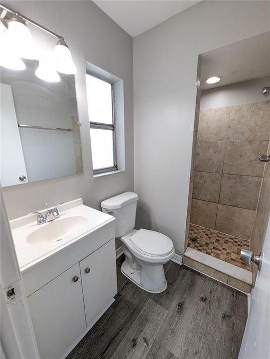 For Sale: $299,900 (3 beds, 2 baths, 1344 Square Feet)