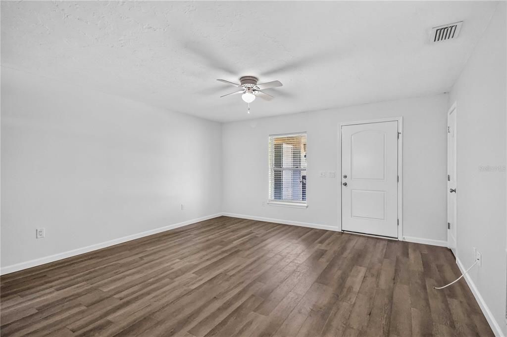 En Venta: $549,000 (6 camas, 0 baños, 2280 Pies cuadrados)