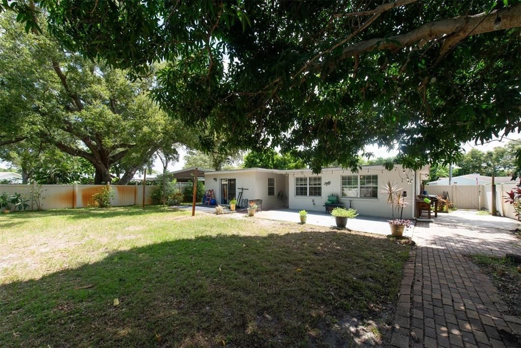 En Venta: $445,900 (4 camas, 2 baños, 1829 Pies cuadrados)