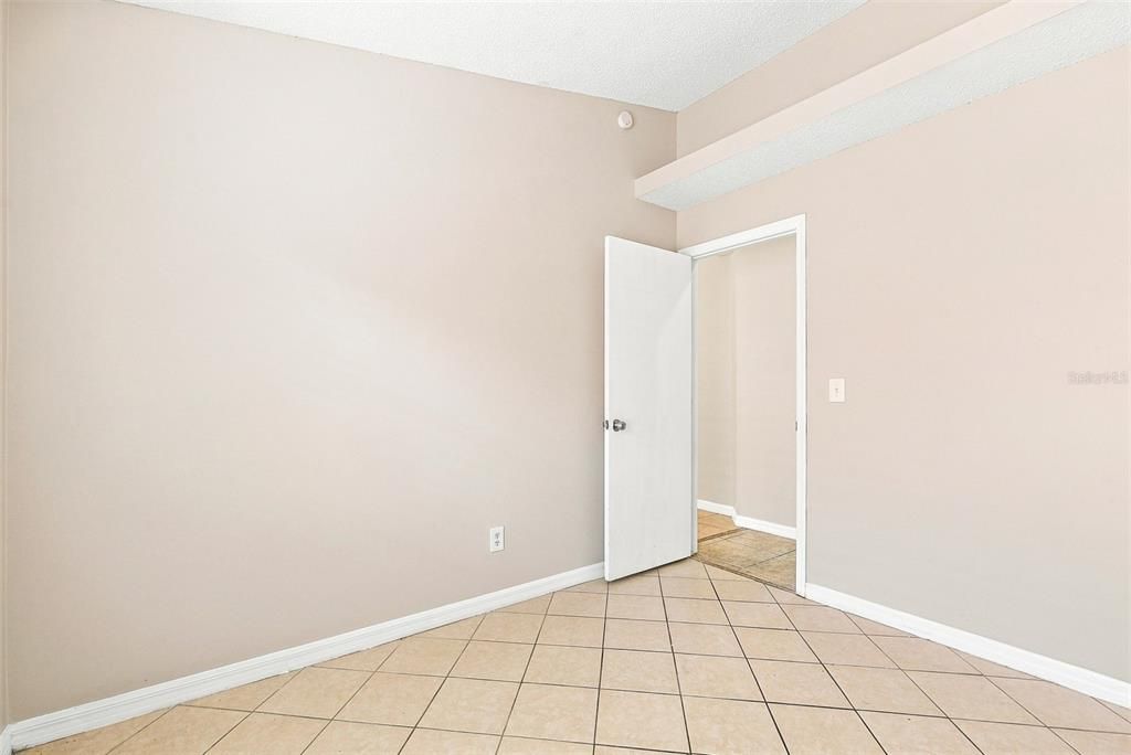 В аренду: $1,860 (3 спален, 2 ванн, 1097 Квадратных фут)
