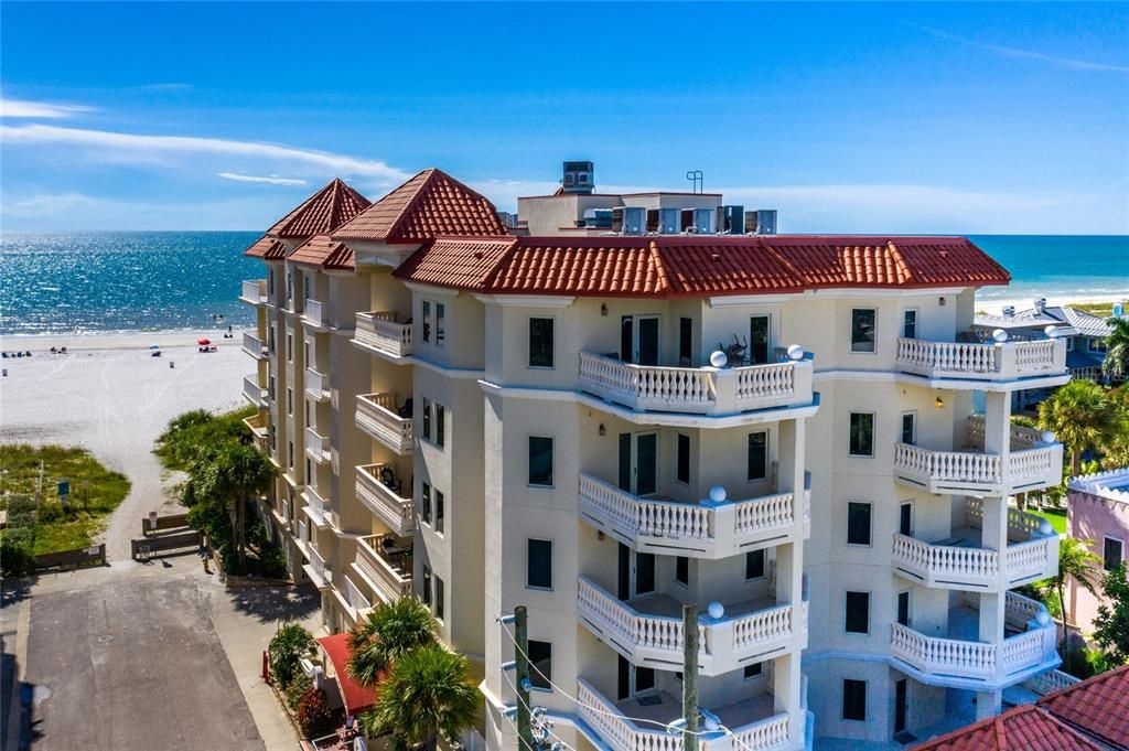 For Rent: $7,500 (3 beds, 3 baths, 2402 Square Feet)