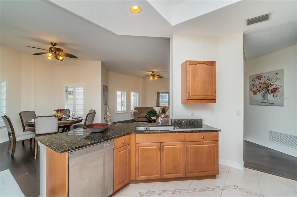 For Rent: $7,500 (3 beds, 3 baths, 2402 Square Feet)
