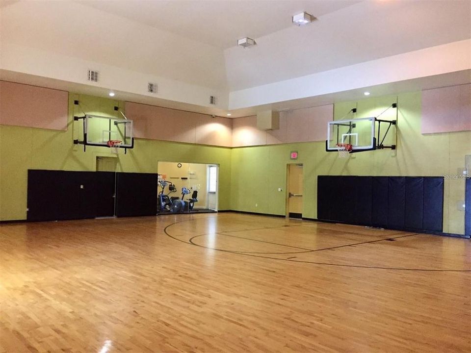 For Rent: $1,500 (1 beds, 1 baths, 958 Square Feet)