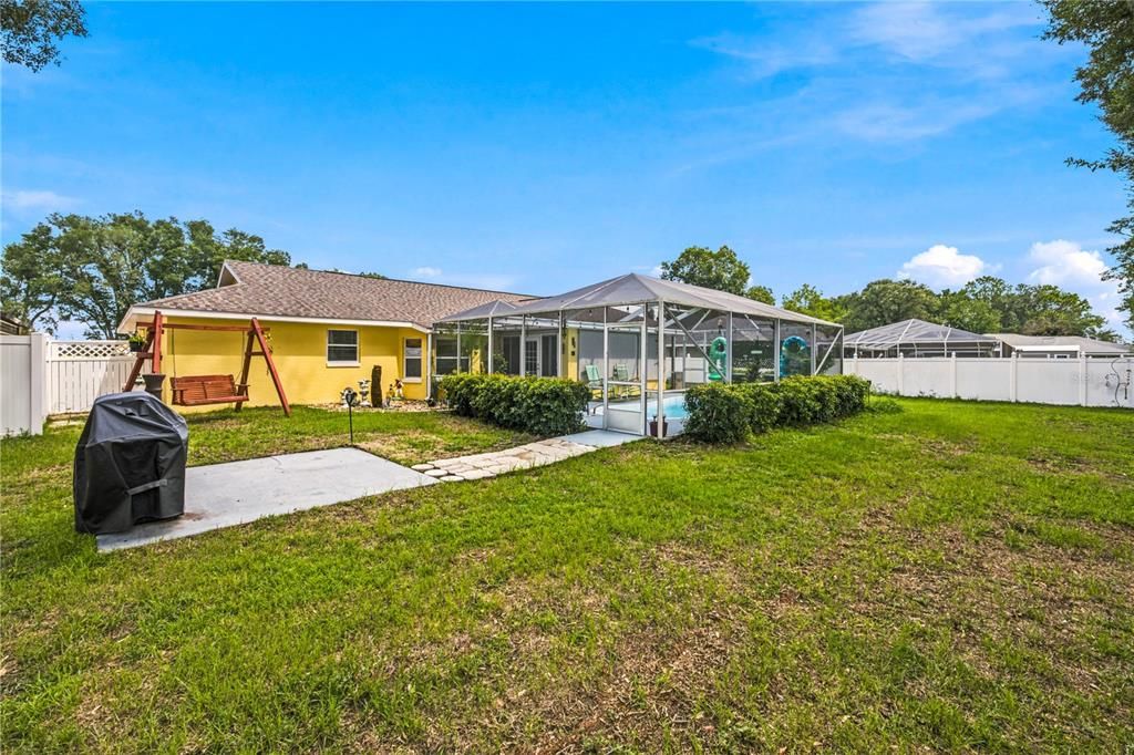 For Sale: $399,900 (3 beds, 2 baths, 1892 Square Feet)