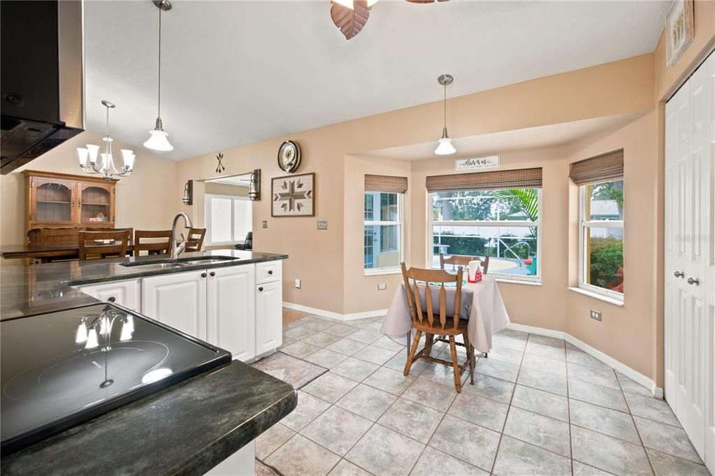 For Sale: $399,900 (3 beds, 2 baths, 1892 Square Feet)
