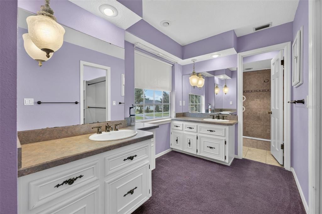 For Sale: $950,000 (5 beds, 3 baths, 3379 Square Feet)