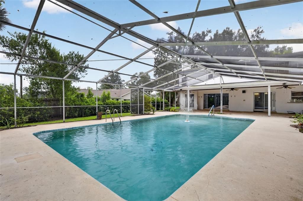 For Sale: $950,000 (5 beds, 3 baths, 3379 Square Feet)