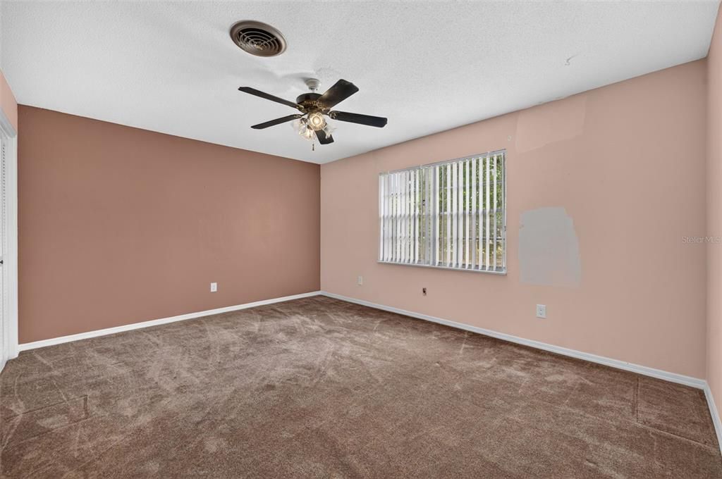 For Sale: $950,000 (5 beds, 3 baths, 3379 Square Feet)
