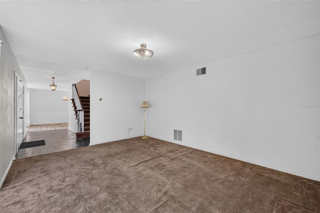 For Sale: $950,000 (5 beds, 3 baths, 3379 Square Feet)