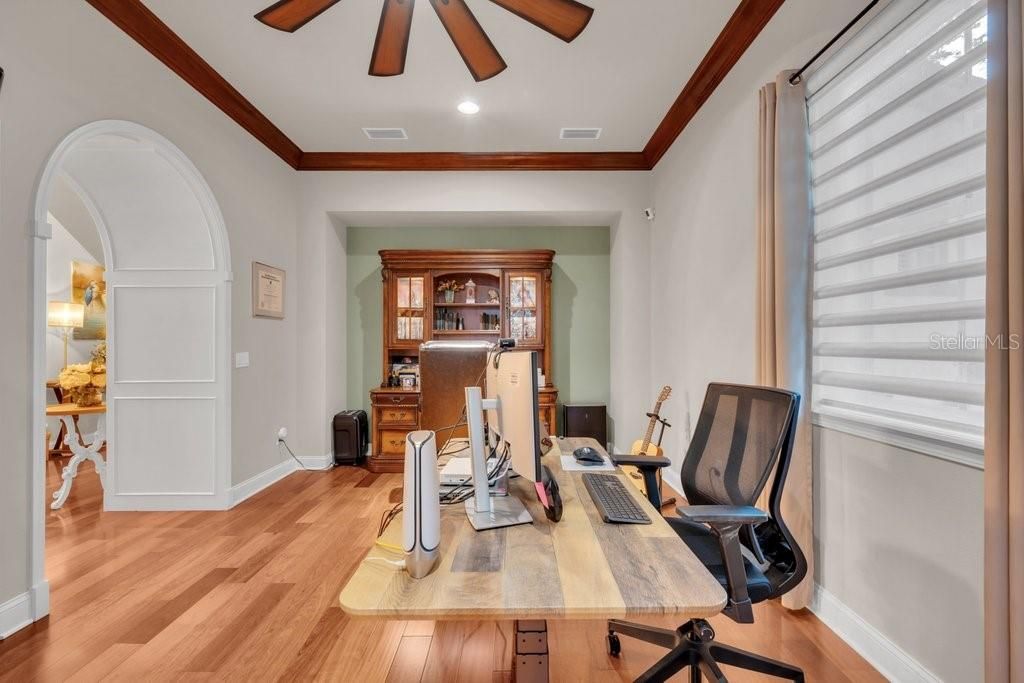 En Venta: $1,050,000 (4 camas, 4 baños, 3789 Pies cuadrados)