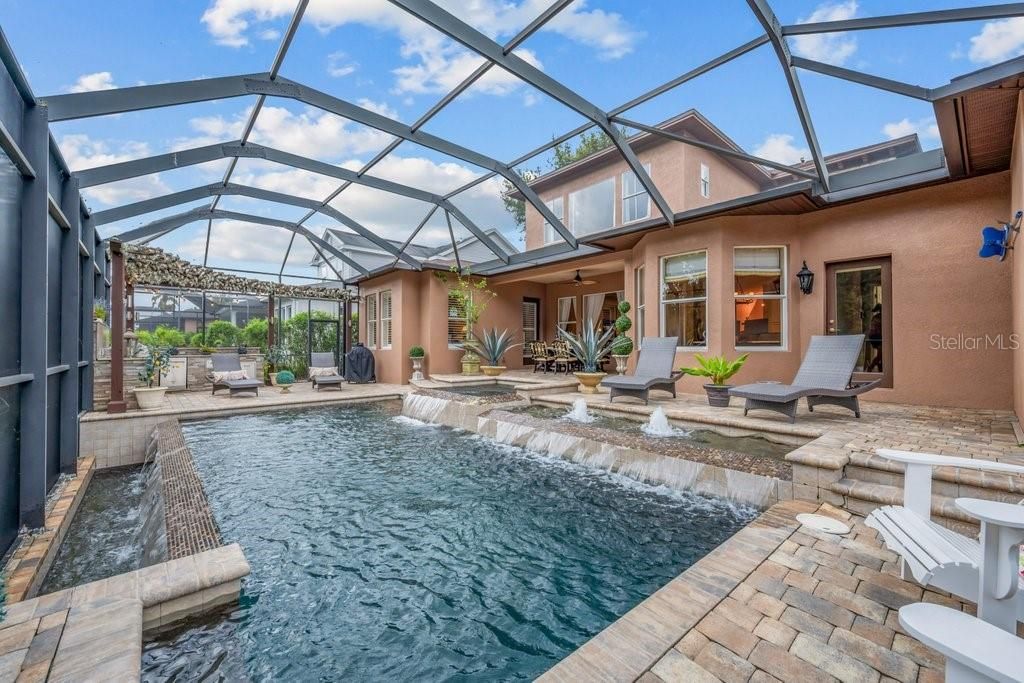 En Venta: $1,050,000 (4 camas, 4 baños, 3789 Pies cuadrados)