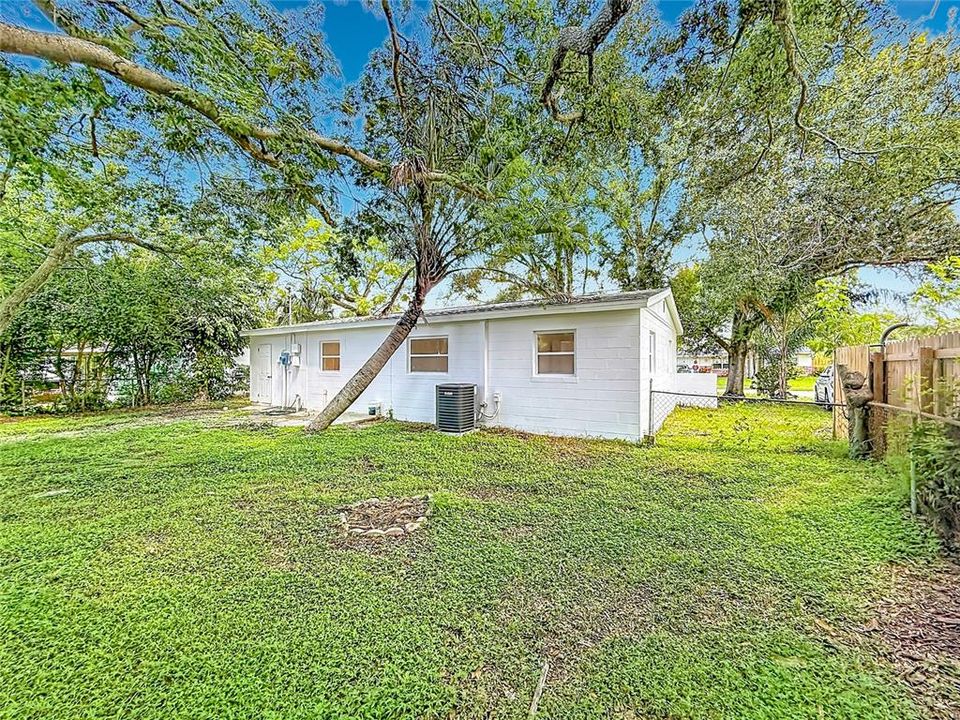 En Venta: $360,000 (4 camas, 2 baños, 1200 Pies cuadrados)