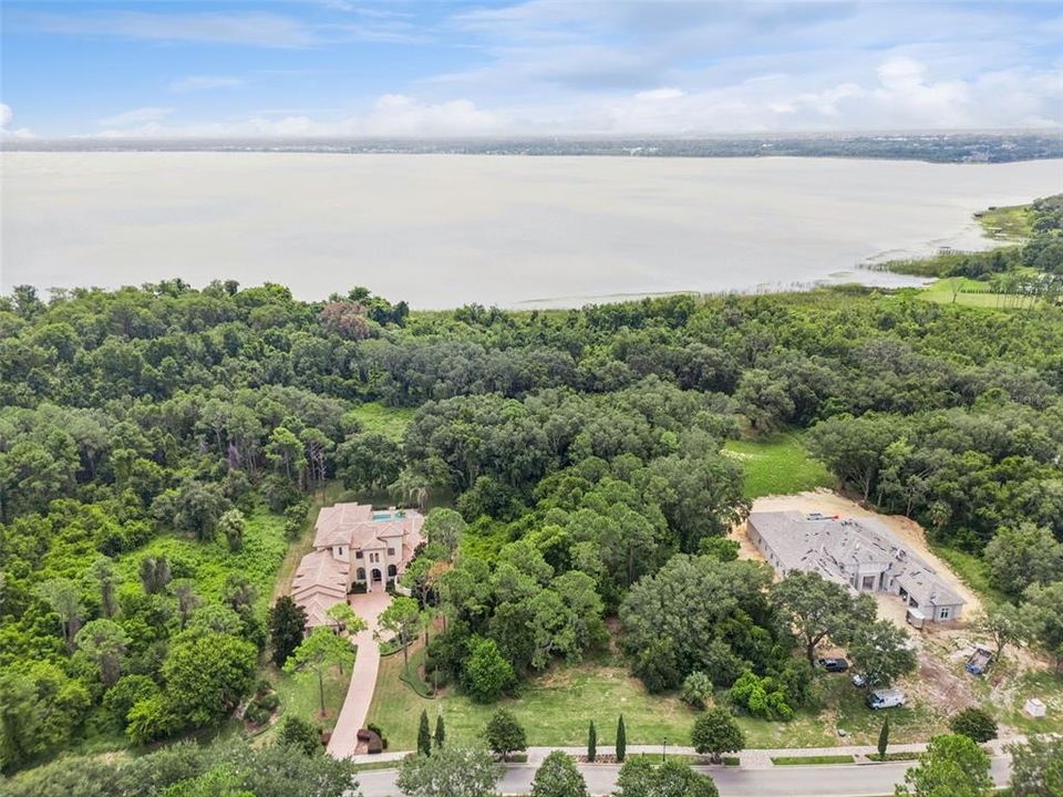 En Venta: $725,000 (1.26 acres)
