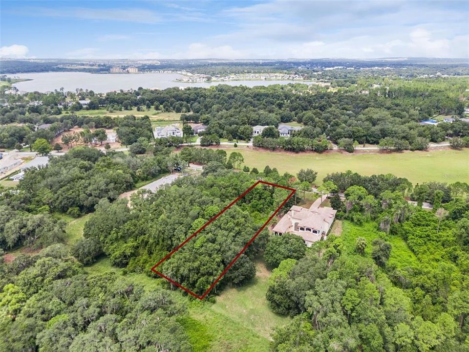 En Venta: $725,000 (1.26 acres)