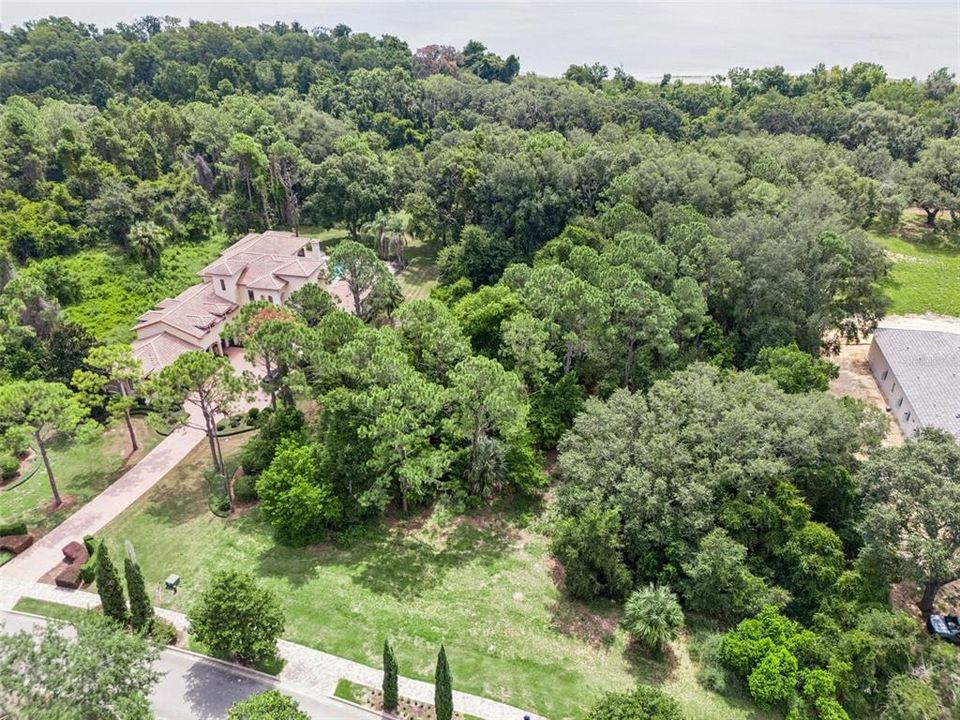 En Venta: $725,000 (1.26 acres)