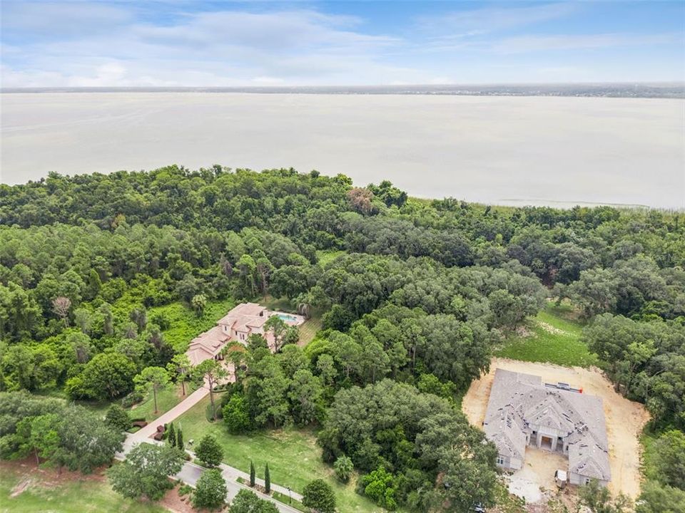 En Venta: $725,000 (1.26 acres)
