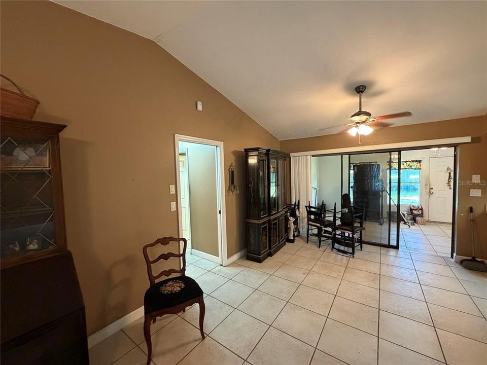 For Sale: $299,990 (2 beds, 2 baths, 1370 Square Feet)