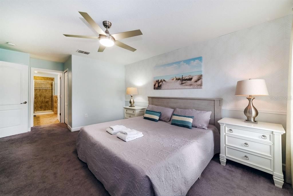 For Sale: $585,000 (6 beds, 6 baths, 3063 Square Feet)