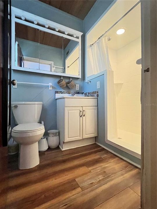 Active With Contract: $625,000 (3 beds, 3 baths, 2714 Square Feet)