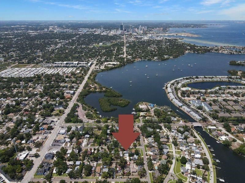 For Rent: $2,650 (3 beds, 1 baths, 1048 Square Feet)