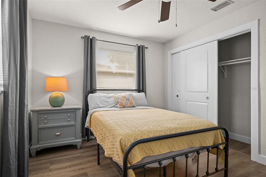 For Rent: $2,650 (3 beds, 1 baths, 1048 Square Feet)