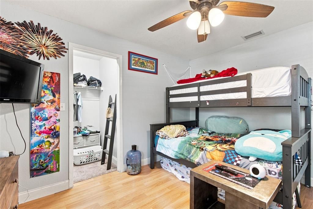 En Venta: $529,900 (3 camas, 2 baños, 1713 Pies cuadrados)