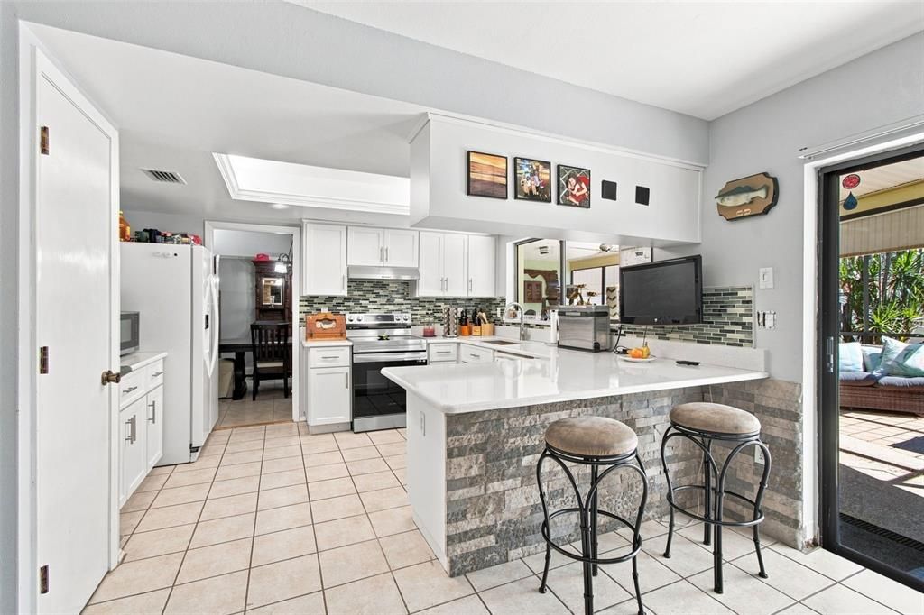 En Venta: $529,900 (3 camas, 2 baños, 1713 Pies cuadrados)